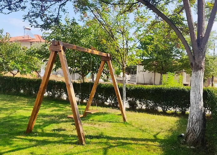 Armenos Villas Ferienhaus *